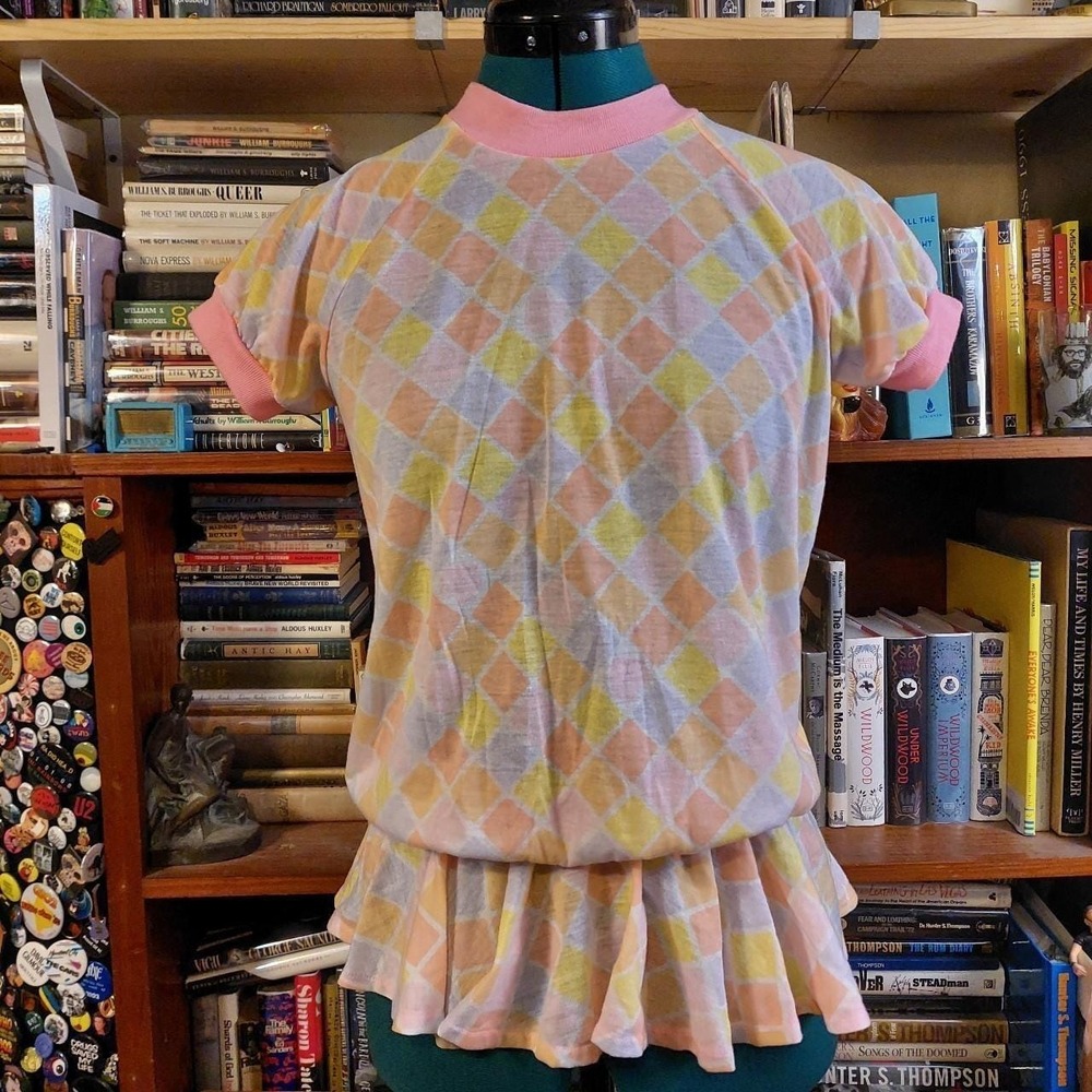 Vintage 80s‎ Her Majesty Pastel Diamond Ruffle Hem Top Made in USA XS